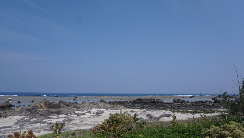 奄美大島の観光スポット「あやまる岬」。空港の近くできれいな海を楽しめる！：アイキャッチ